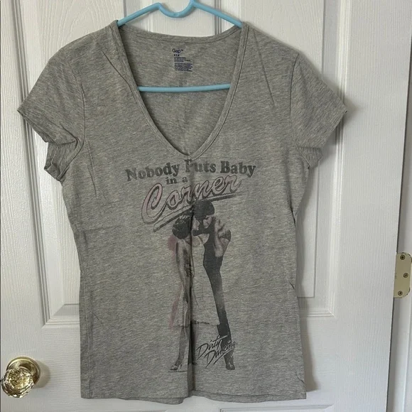 GAP Heather Gray V-Neck Dorty Dancing 🕺🏻 Graphic Tee - Picture 1 of 5